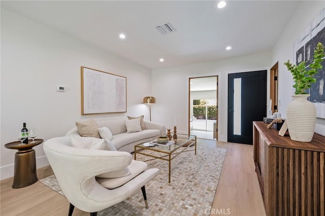 439 S Lamer St, Burbank, CA 91506 - living area featuring light wood-style flooring and recessed lighting