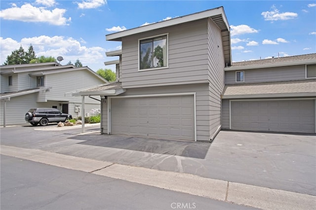3350 M St Unit 33, Merced, CA 95348 - view of front of house featuring an attached garage