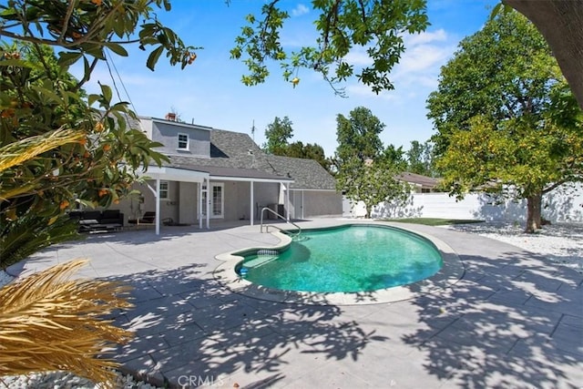 16842 Liggett St, Los Angeles, CA 91343 - outdoor pool with a patio