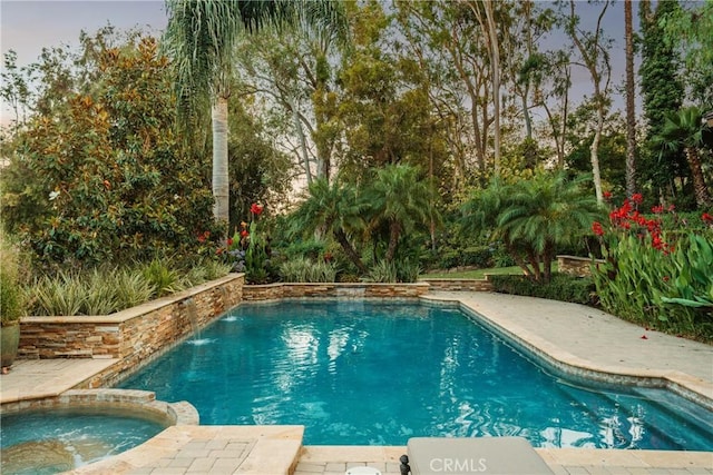 9911 Overhill Dr, North Tustin, CA 92705 - view of swimming pool with a pool with connected hot tub