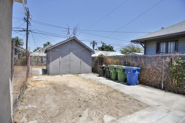531 W 61st St, Los Angeles, CA 90044 - view of shed