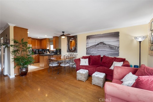 729 Longfellow Ave, Hermosa Beach, CA 90254 - living area featuring crown molding, light wood finished floors, a ceiling fan, and recessed lighting