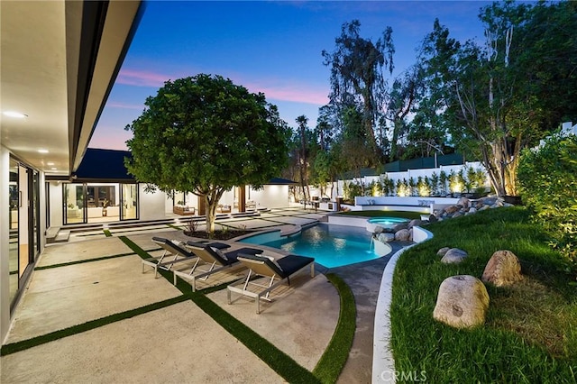19750 Wells Dr, Woodland Hills, CA 91364 - photo 33