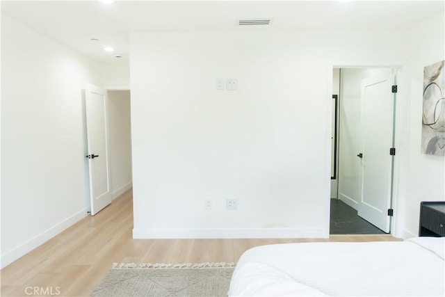 539 Avon Ave, Pasadena, CA 91105 - bedroom featuring wood finished floors and recessed lighting