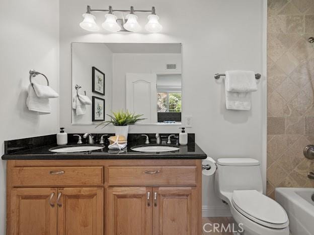 22601 Aguadero Pl, Saugus, CA 91350 - full bath with double vanity and bathing tub / shower combination