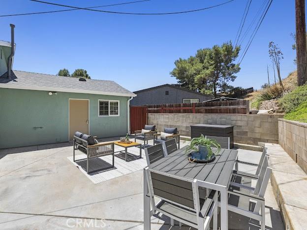 22601 Aguadero Pl, Saugus, CA 91350 - view of patio / terrace with outdoor lounge area