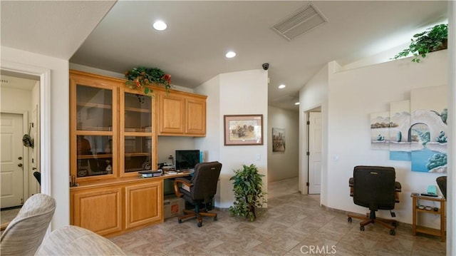 8920 Del Monte Ave, Yucca Valley, CA 92284 - office space featuring recessed lighting