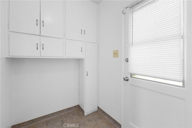 1256 Windsor Dr, San Bernardino, CA 92404 - laundry area featuring plenty of natural light