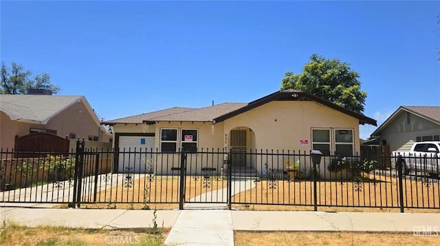 625 Cedar Ave, Wasco, CA 93280 - bungalow with stucco siding, a garage, and a fenced front yard