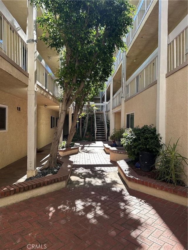4807 Beck Ave Unit 4, Valley Village, CA 91601 - view of property's community with stairs and a patio area
