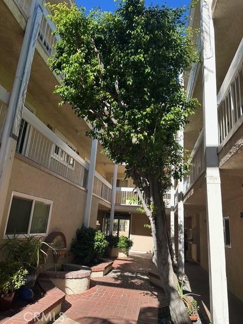4807 Beck Ave Unit 4, Valley Village, CA 91601 - view of building exterior