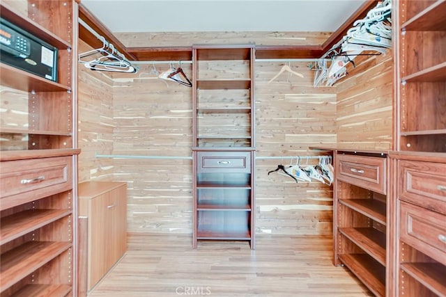 462 Pomello Dr, Claremont, CA 91711 - spacious closet with wood finished floors