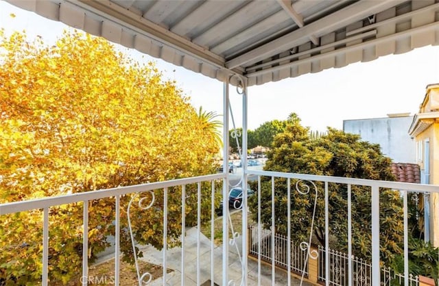 723 N Ridgewood Pl, Los Angeles, CA 90038 - photo 10