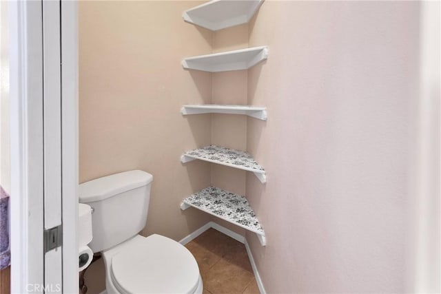 26969 Lakeview Dr, Helendale, CA 92342 - bathroom featuring baseboards and tile patterned flooring