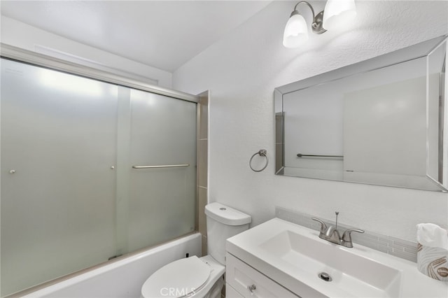 40236 Holden Cir, Temecula, CA 92591 - full bath featuring vanity and enclosed tub / shower combo