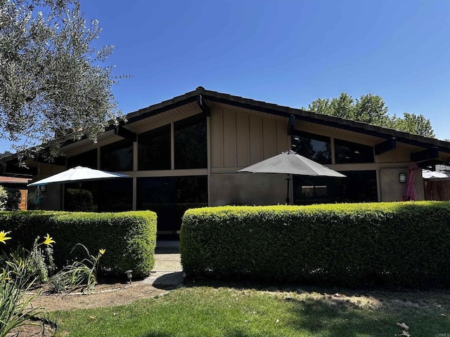 32688 Taspa Ct, Pauma Valley, CA 92061 - view of side of property