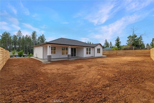 6638 Dolores Dr, Paradise, CA 95969 - rear view of property featuring a patio area, a fenced backyard, and stucco siding