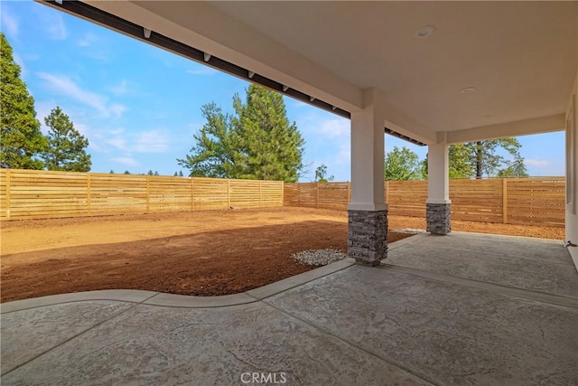 6638 Dolores Dr, Paradise, CA 95969 - fenced backyard with a patio