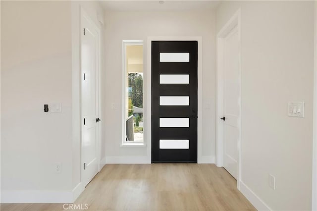 6638 Dolores Dr, Paradise, CA 95969 - foyer with light wood-style flooring