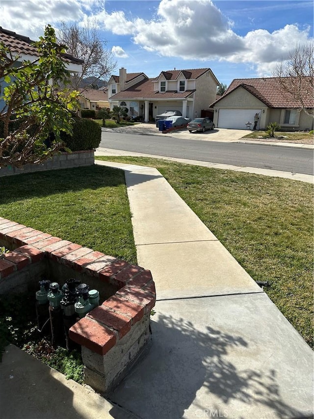 37510 Conifer Dr, Palmdale, CA 93550 - view of green lawn featuring a residential view