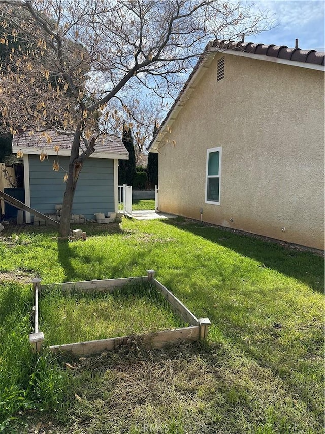 37510 Conifer Dr, Palmdale, CA 93550 - view of grassy yard