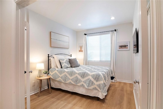 3417 Kildare Ct, Burbank, CA 91504 - bedroom with light wood-type flooring and recessed lighting