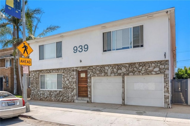 939 Pacific Ave, Long Beach, CA 90813 - photo 1