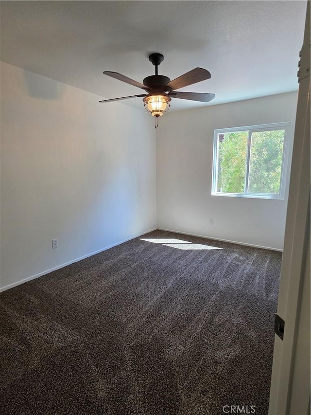 29390 Crest View Ln, Highland, CA 92346 - unfurnished room with carpet and a ceiling fan