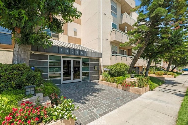 11225 Peach Grove St Unit 102, North Hollywood, CA 91601 - photo 2