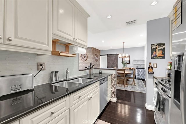 11225 Peach Grove St Unit 102, North Hollywood, CA 91601 - photo 13