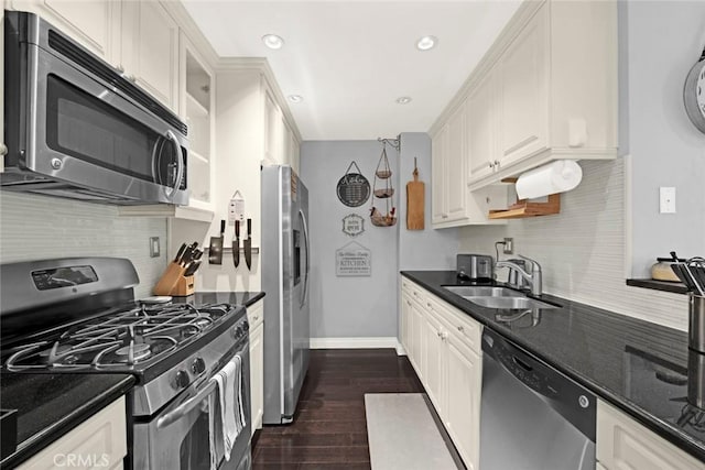 11225 Peach Grove St Unit 102, North Hollywood, CA 91601 - photo 3