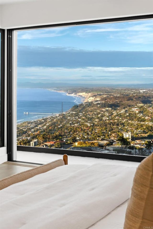 2082 Via Casa Alta, La Jolla, CA 92037 - detailed view of nearby water