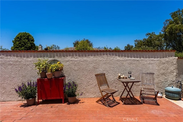 8009 E Eucalyptus Trl, Orange, CA 92869 - view of patio