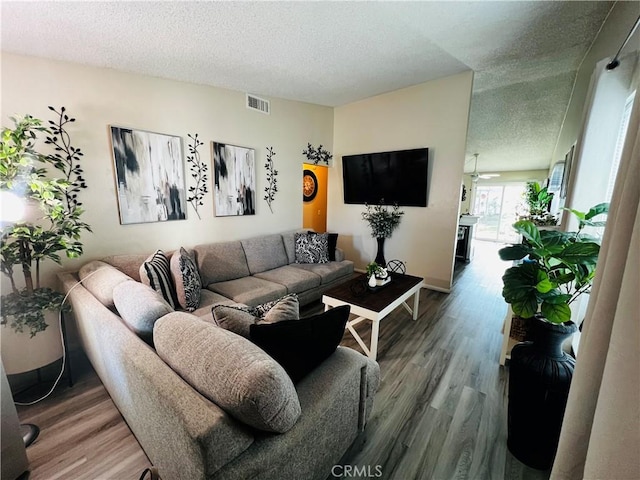 12209 Hythe St, Moreno Valley, CA 92557 - photo 5