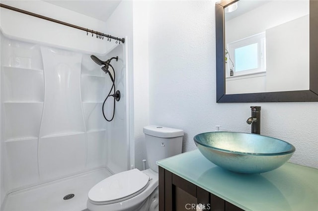 3318 Stanford Ave, Clovis, CA 93611 - full bathroom featuring a shower and vanity