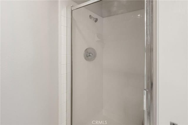8 Diamant Way, Aliso Viejo, CA 92656 - bathroom with a stall shower