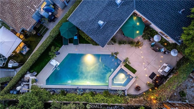 4328 Sunset Ave, Montrose, CA 91020 - drone / aerial view of a pool