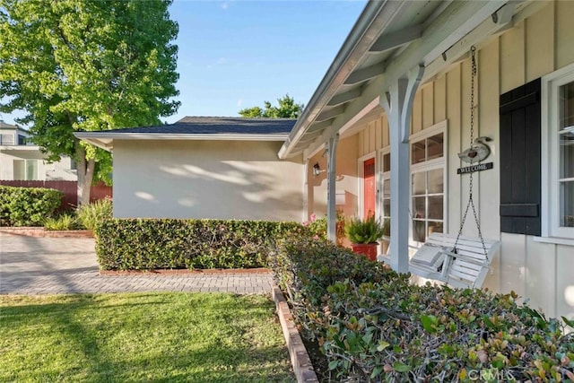 4328 Sunset Ave, Montrose, CA 91020 - view of side of property with board and batten siding