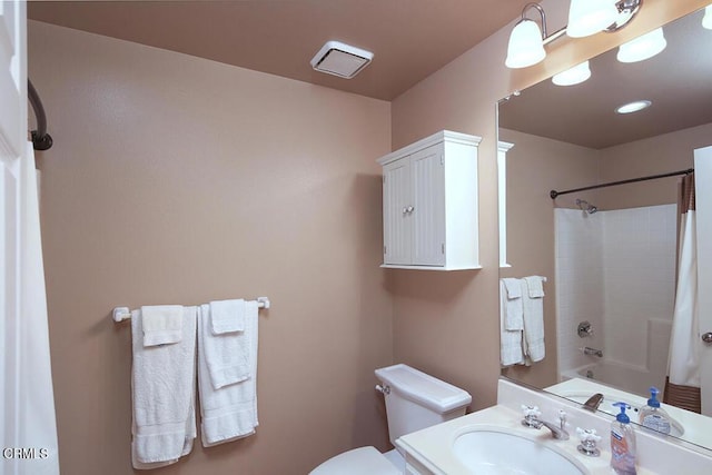 20325 Tamara Pl, Santa Clarita, CA 91350 - bathroom with shower / bath combination with curtain and vanity