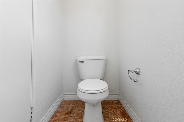9304 Palo Verde Dr, Hesperia, CA 92344 - bathroom with baseboards