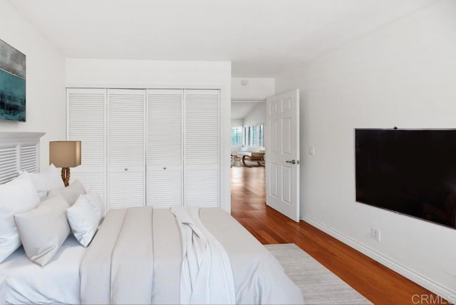 8004 Caminito Gianna, La Jolla, CA 92037 - bedroom featuring wood finished floors and a closet
