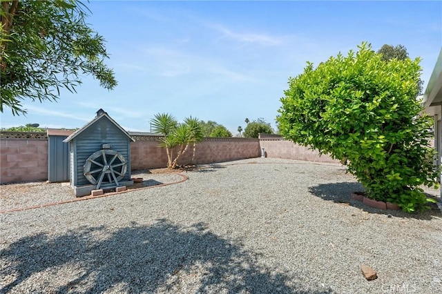 25869 Sandy Lodge Rd, Menifee, CA 92586 - fenced backyard featuring a storage shed