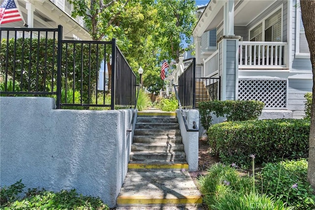 565 N Pageant Dr Unit B, Orange, CA 92869 - exterior view of stairs