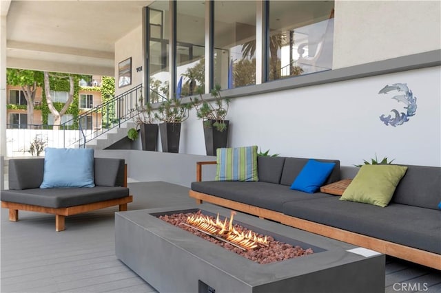 901 Ocean Ave, Santa Monica, CA 90403 - view of sunroom / solarium