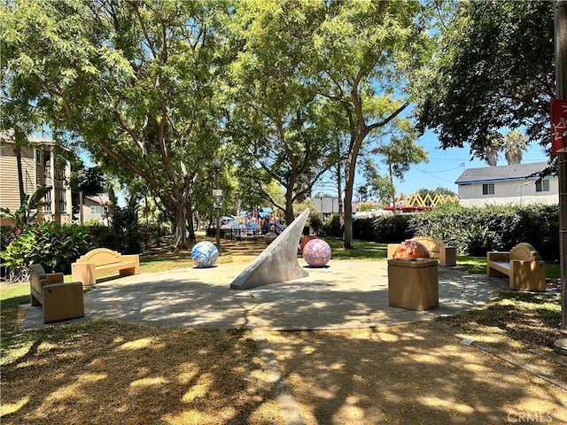 2343 E 17th St Unit 308, Long Beach, CA 90804 - view of home's community