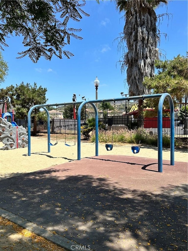 2343 E 17th St Unit 308, Long Beach, CA 90804 - view of community playground
