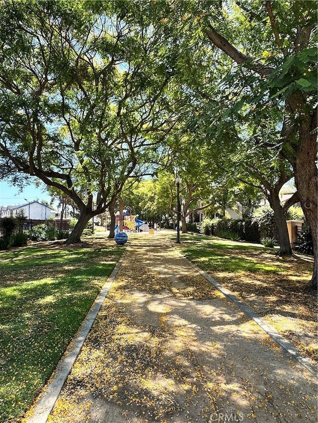 2343 E 17th St Unit 308, Long Beach, CA 90804 - view of community