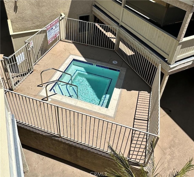 2343 E 17th St Unit 308, Long Beach, CA 90804 - view of swimming pool featuring a community hot tub