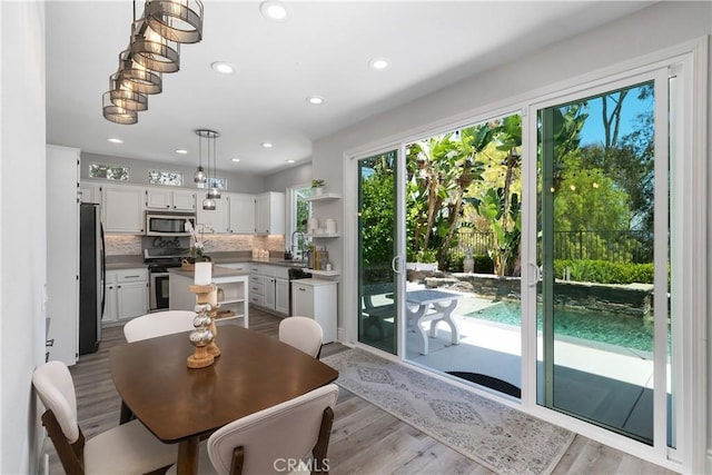 34 Key Largo, Aliso Viejo, CA 92656 - dining area featuring recessed lighting and light wood-style flooring