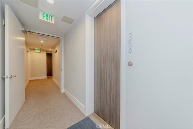 1817 Prosser Ave Unit 305, Los Angeles, CA 90025 - hallway featuring carpet floors and baseboards